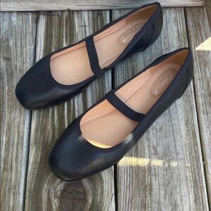 Xappeal "Lenette" Black Ballet Flats Size 11